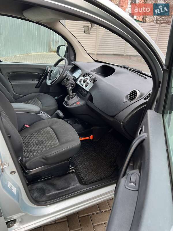 Вантажний фургон Renault Kangoo 2013 в Рівному