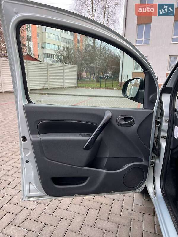 Вантажний фургон Renault Kangoo 2013 в Рівному