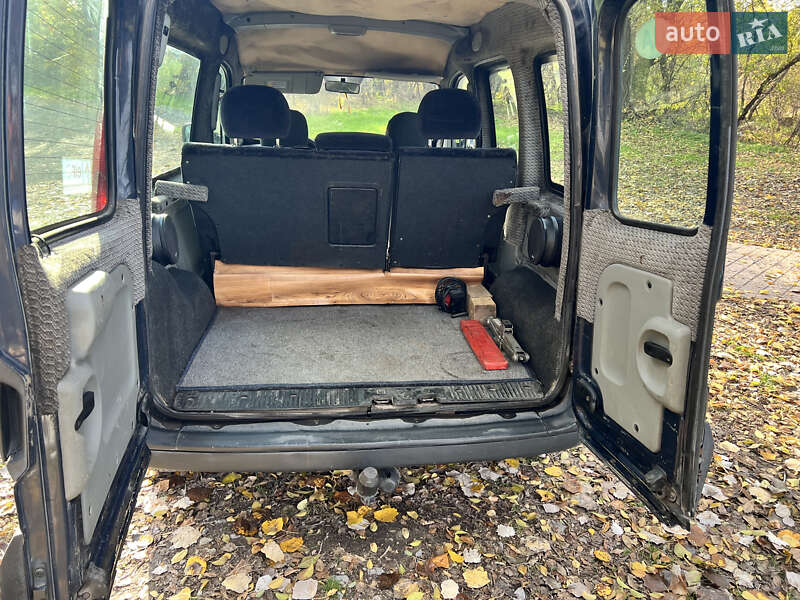 Минивэн Renault Kangoo 2005 в Каменском