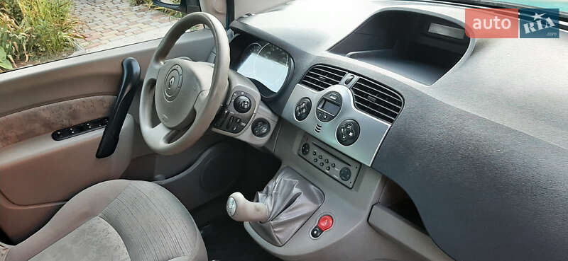 Мінівен Renault Kangoo 2009 в Чернігові