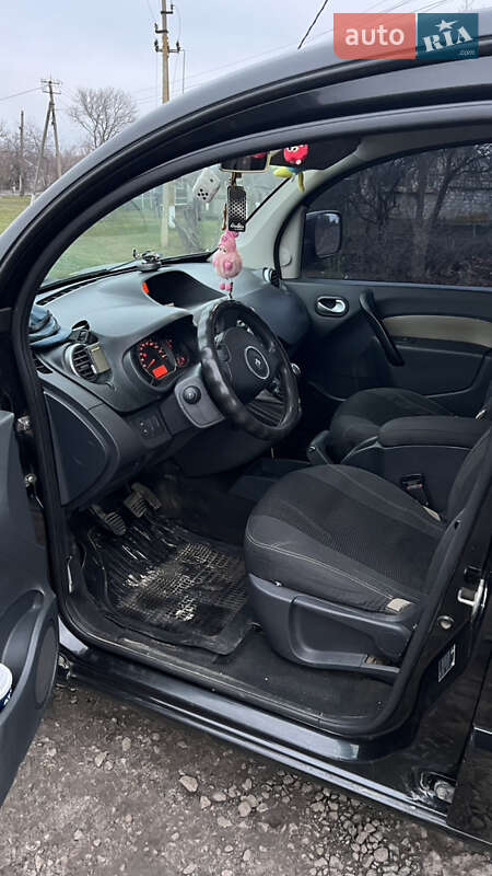 Минивэн Renault Kangoo 2012 в Краснограде фото 6 Минивэн Renault Kangoo 2012 в Краснограде