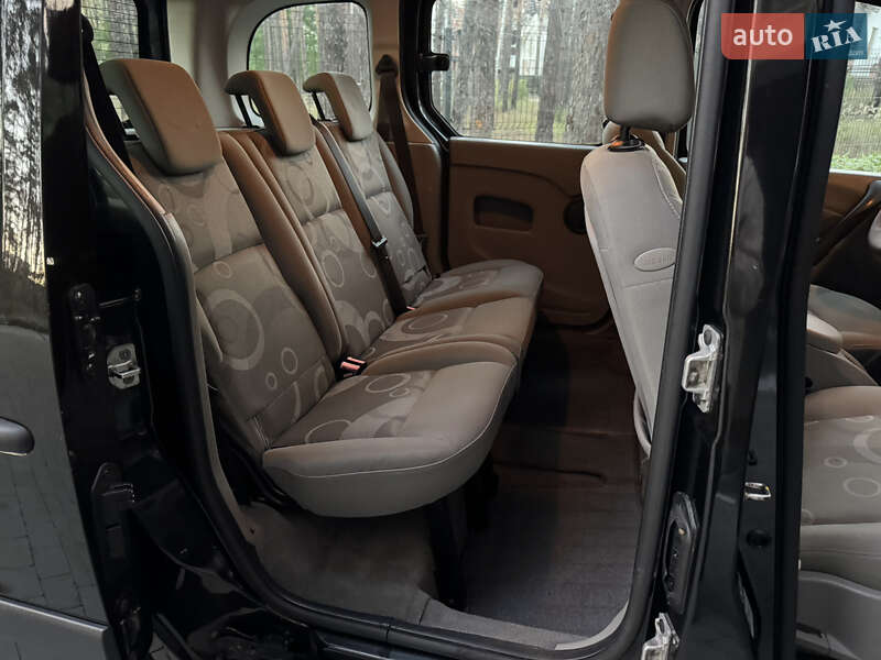 Минивэн Renault Kangoo 2008 в Киеве