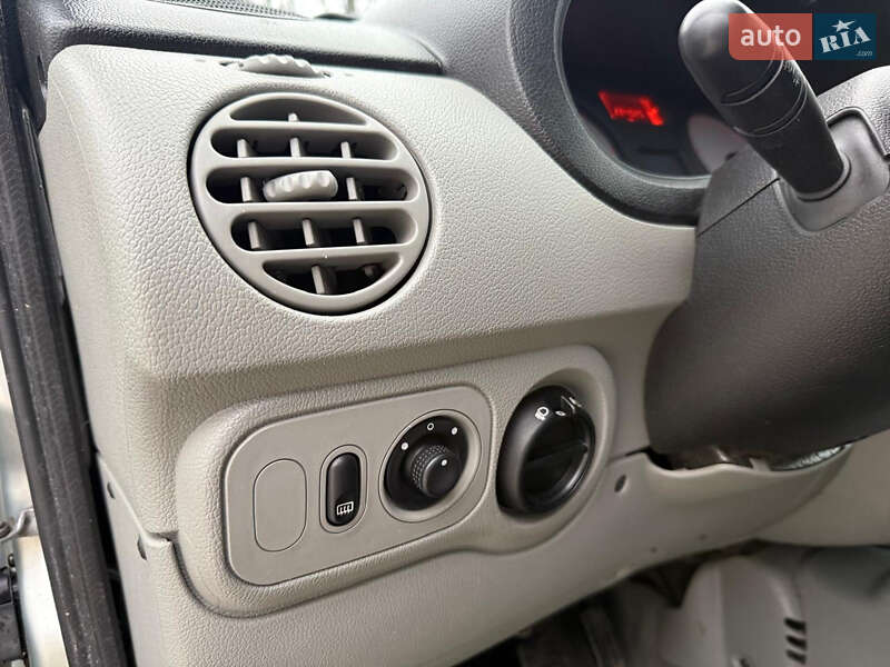 Минивэн Renault Kangoo 2007 в Луцке