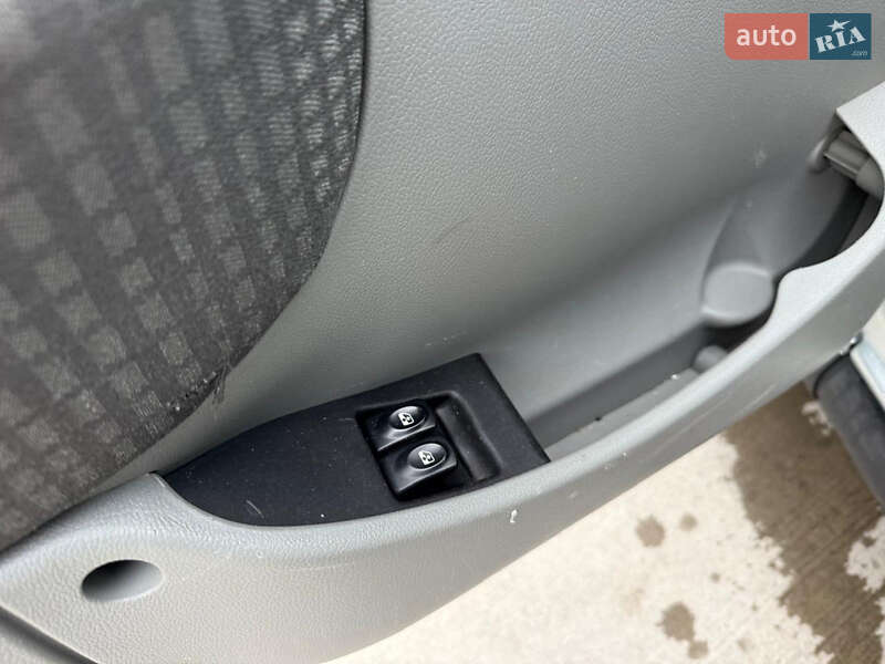 Минивэн Renault Kangoo 2007 в Луцке