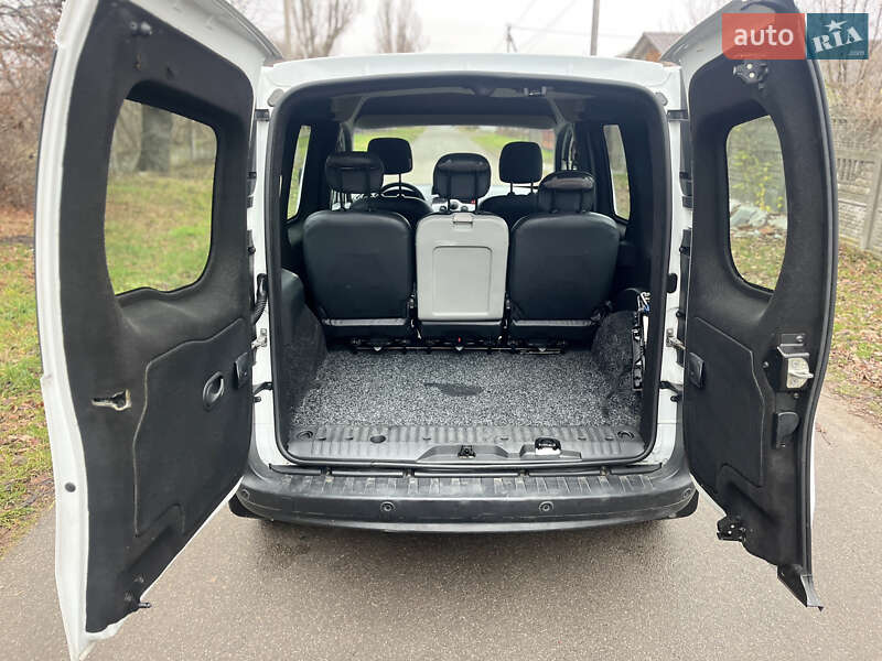 Мінівен Renault Kangoo 2011 в Володимирі фото 27 Мінівен Renault Kangoo 2011 в Володимирі