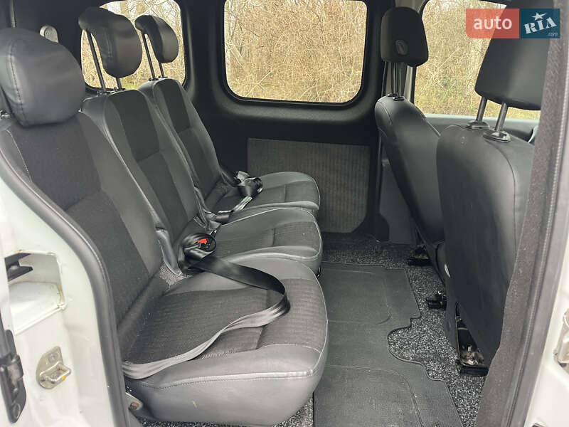 Мінівен Renault Kangoo 2011 в Володимирі фото 29 Мінівен Renault Kangoo 2011 в Володимирі