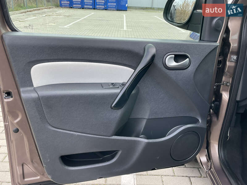 Минивэн Renault Kangoo 2014 в Дубно фото 72 Минивэн Renault Kangoo 2014 в Дубно