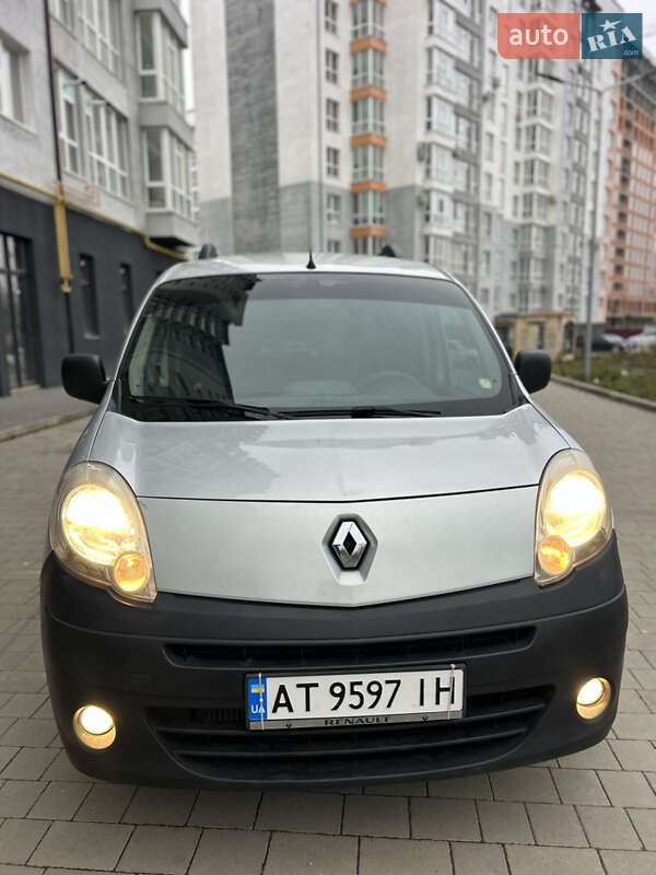 Минивэн Renault Kangoo 2009 в Ивано-Франковске