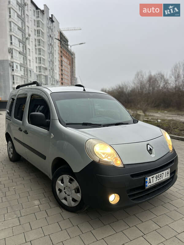 Минивэн Renault Kangoo 2009 в Ивано-Франковске