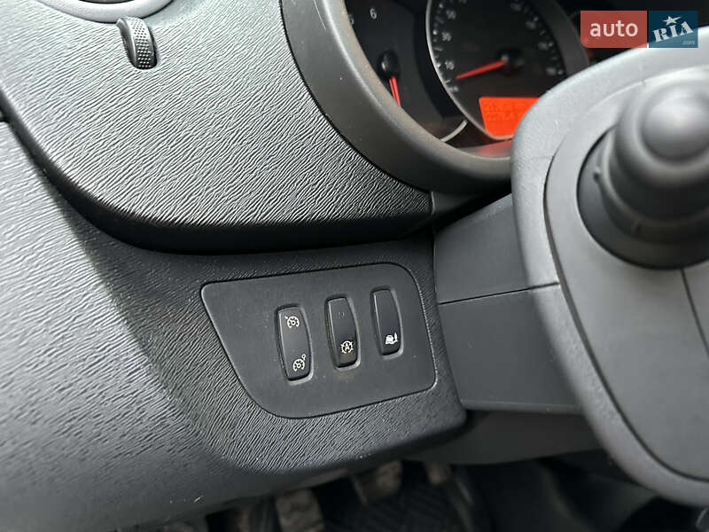 Грузовой фургон Renault Kangoo 2016 в Киеве
