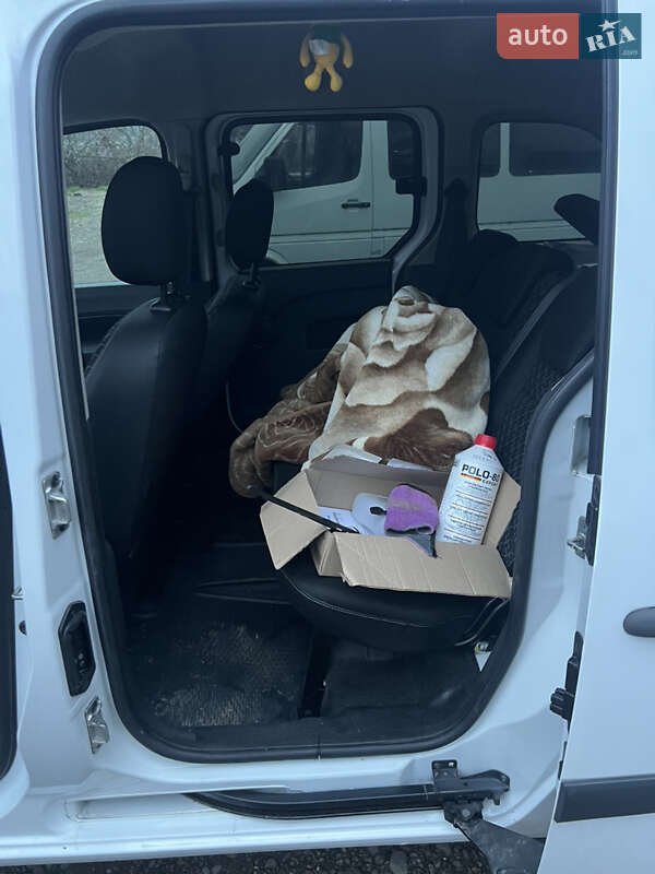 Мінівен Renault Kangoo 2013 в Чернівцях