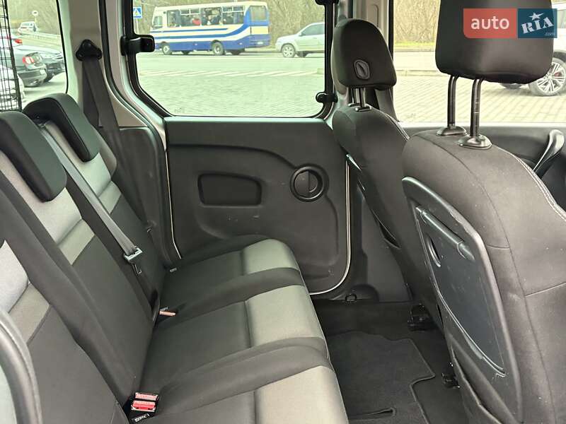 Минивэн Renault Kangoo 2017 в Луцке