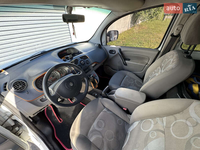 Грузовой фургон Renault Kangoo 2009 в Киеве