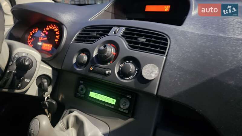 Мінівен Renault Kangoo 2009 в Івано-Франківську