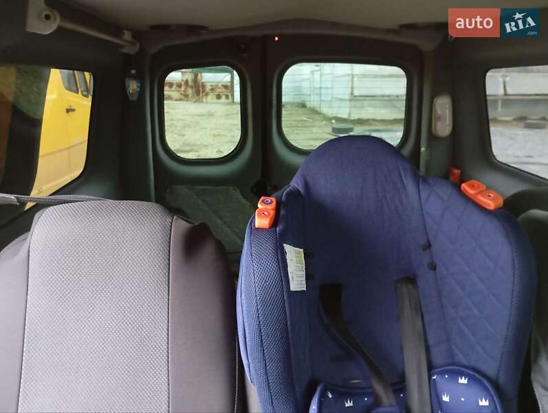 Минивэн Renault Kangoo 2010 в Каменец-Подольском фото 8 Минивэн Renault Kangoo 2010 в Каменец-Подольском