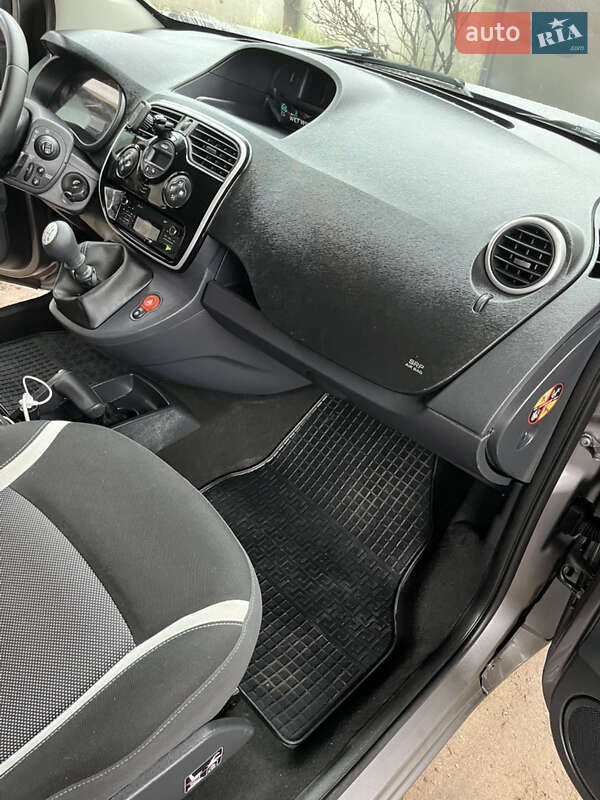Минивэн Renault Kangoo 2014 в Полтаве фото 30 Минивэн Renault Kangoo 2014 в Полтаве