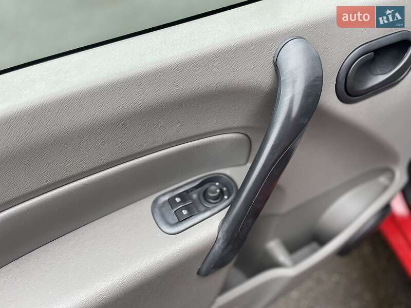 Минивэн Renault Kangoo 2010 в Сумах фото 10 Минивэн Renault Kangoo 2010 в Сумах