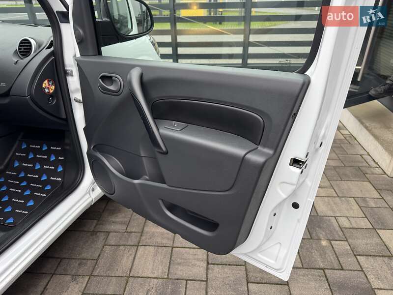 Вантажний фургон Renault Kangoo 2022 в Рівному