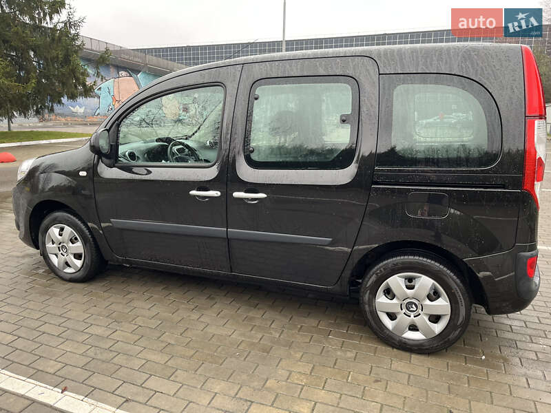 Минивэн Renault Kangoo 2015 в Луцке