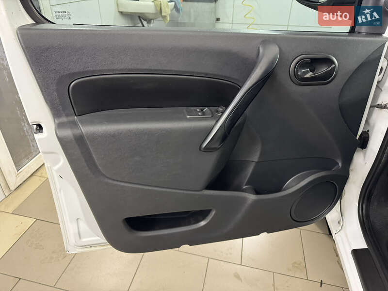 Минивэн Renault Kangoo 2017 в Киеве