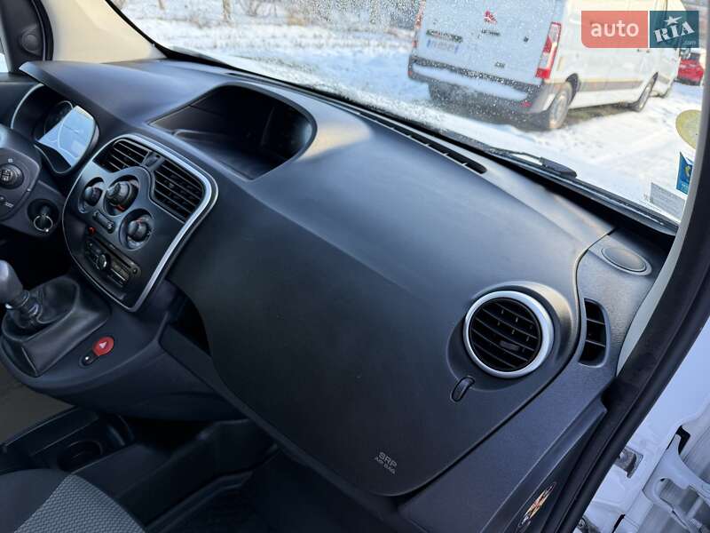 Мінівен Renault Kangoo 2020 в Дубні фото 24 Мінівен Renault Kangoo 2020 в Дубні