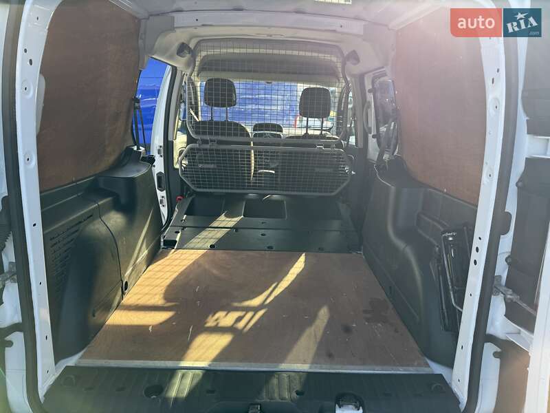 Мінівен Renault Kangoo 2020 в Дубні фото 36 Мінівен Renault Kangoo 2020 в Дубні