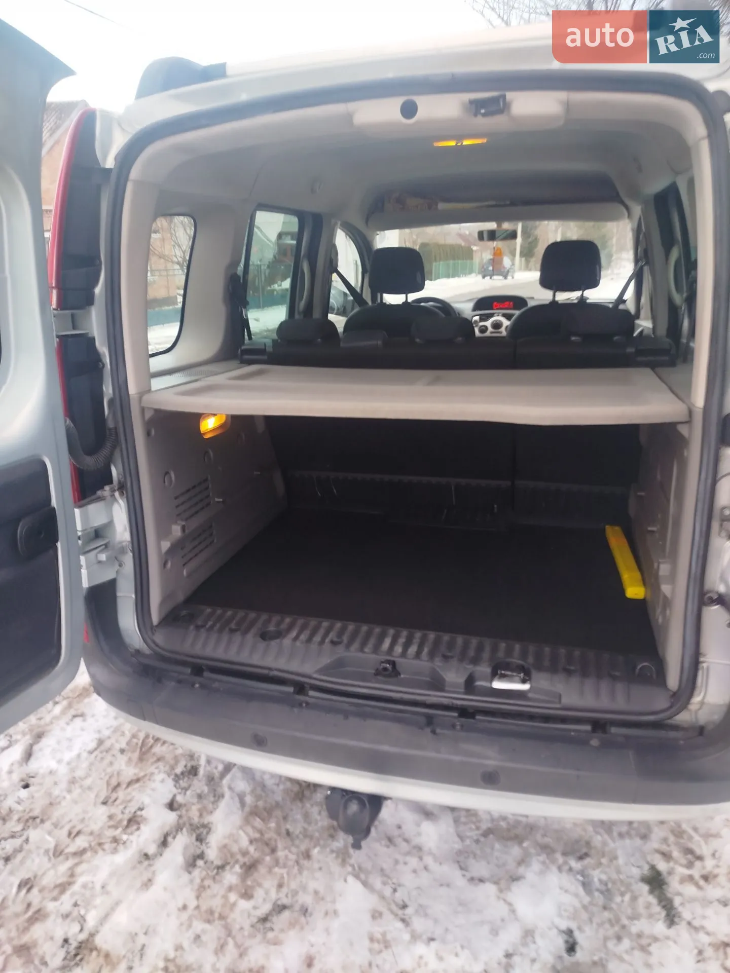 2011 Renault Kangoo - мініатюра 12