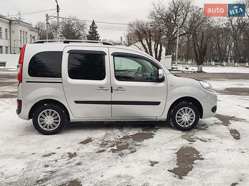 Минивэн Renault Kangoo 2015 в Новоархангельске