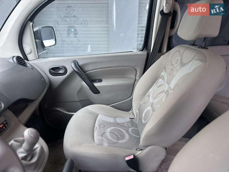 Минивэн Renault Kangoo 2010 в Виннице