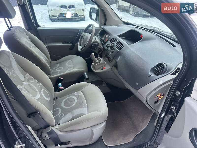 Минивэн Renault Kangoo 2010 в Виннице