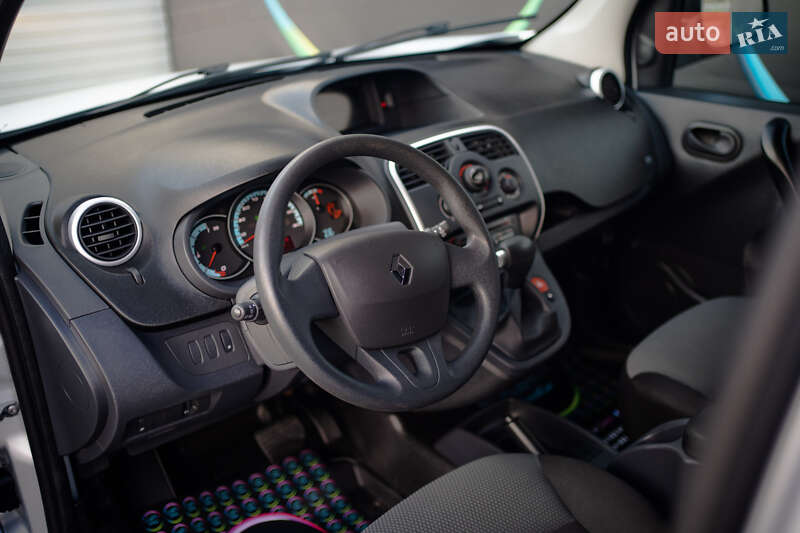 Грузовой фургон Renault Kangoo 2018 в Луцке фото 40 Грузовой фургон Renault Kangoo 2018 в Луцке
