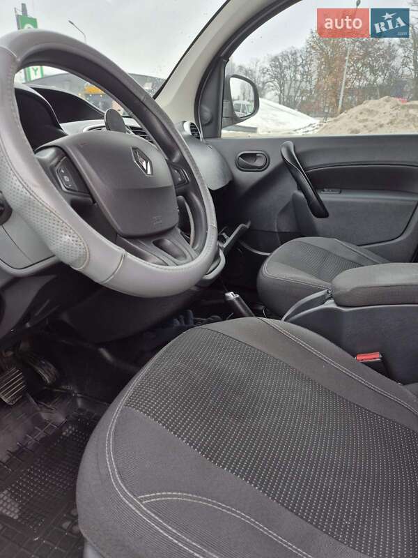 Грузопассажирский фургон Renault Kangoo 2018 в Киеве фото 12 Грузопассажирский фургон Renault Kangoo 2018 в Киеве