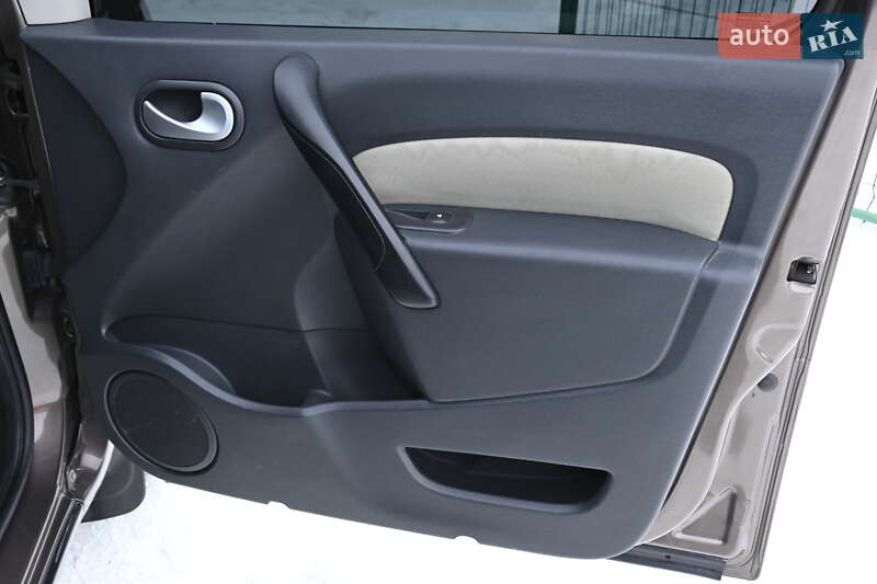 Минивэн Renault Kangoo 2011 в Бердичеве фото 41 Минивэн Renault Kangoo 2011 в Бердичеве