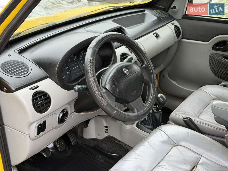 Минивэн Renault Kangoo 2003 в Николаеве