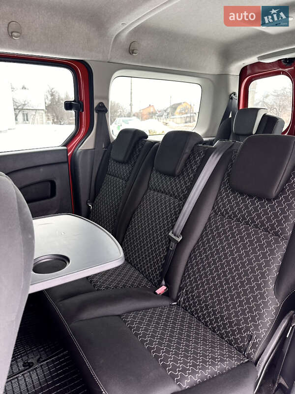 Минивэн Renault Kangoo 2015 в Житомире