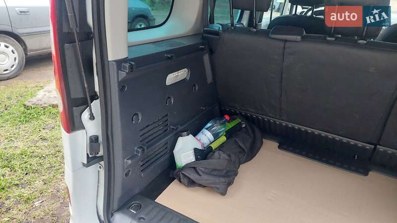 Минивэн Renault Kangoo 2011 в Киеве