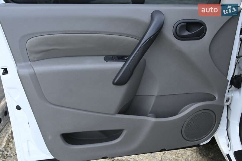 Мінівен Renault Kangoo 2009 в Бердичеві фото 25 Мінівен Renault Kangoo 2009 в Бердичеві