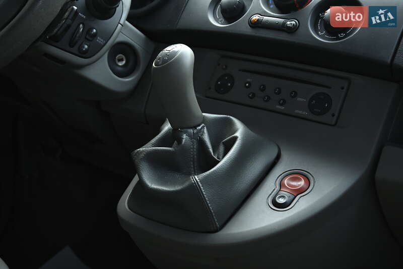 Мінівен Renault Kangoo 2009 в Бердичеві фото 43 Мінівен Renault Kangoo 2009 в Бердичеві