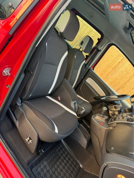Минивэн Renault Kangoo 2015 в Львове