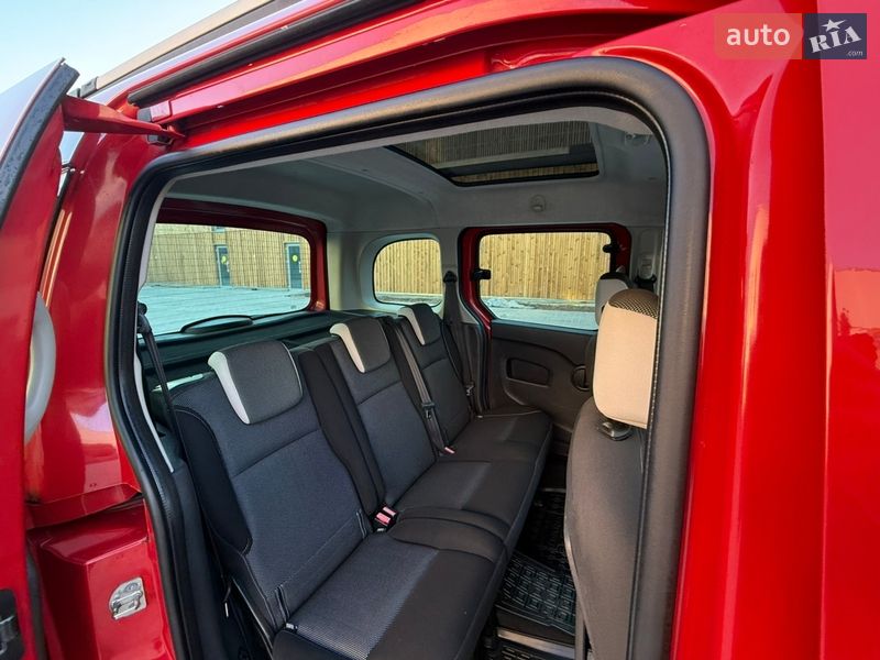 Минивэн Renault Kangoo 2015 в Львове