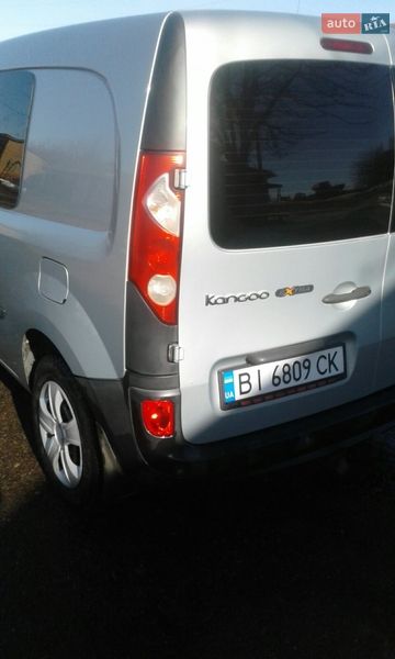 Грузопассажирский фургон Renault Kangoo 2012 в Гадяче