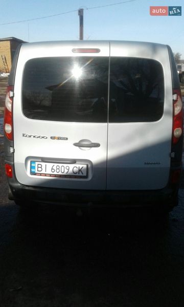 Грузопассажирский фургон Renault Kangoo 2012 в Гадяче
