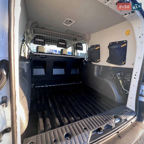 Грузопассажирский фургон Renault Kangoo 2017 в Киеве