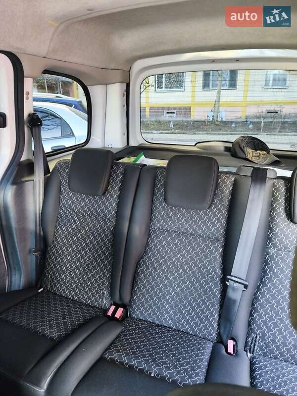 Минивэн Renault Kangoo 2014 в Днепре