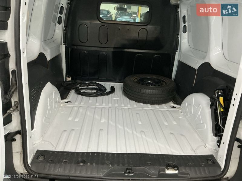 Грузовой фургон Renault Kangoo 2021 в Киеве