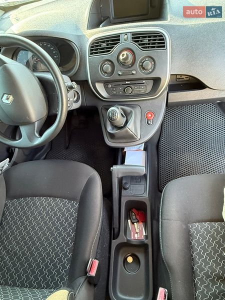 Грузовой фургон Renault Kangoo 2015 в Киеве