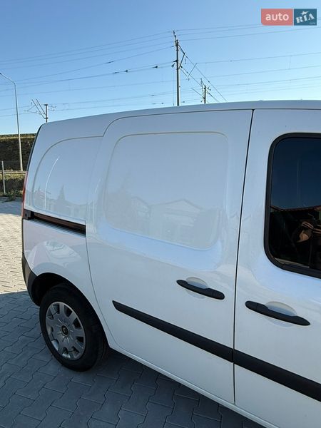 Грузовой фургон Renault Kangoo 2015 в Киеве