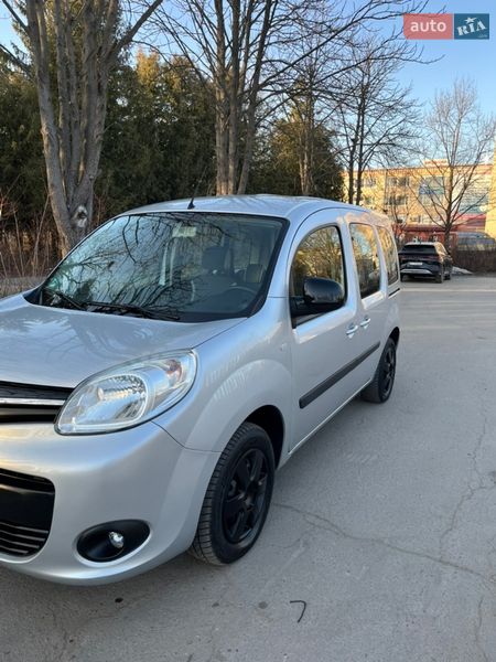 Минивэн Renault Kangoo 2013 в Луцке
