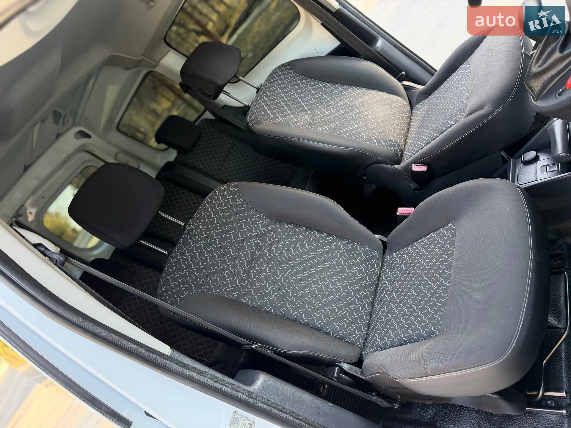 2015 Renault Kangoo - мініатюра 37