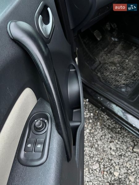 Минивэн Renault Kangoo 2011 в Луцке